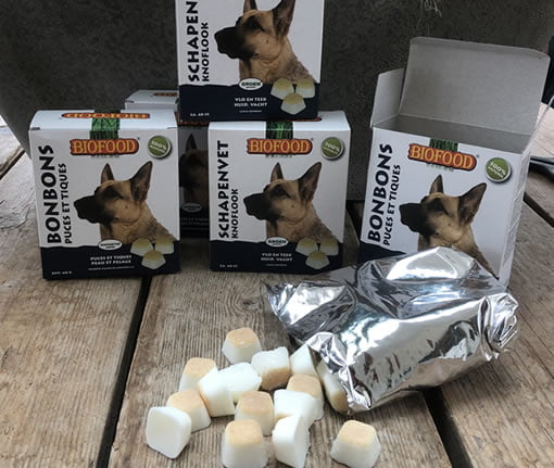 oven Baffle Is aan het huilen Biofood schapenvet bonbons een bonbon voor honden tegen vlooien teken